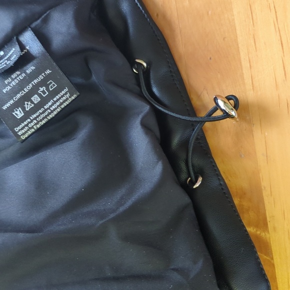 Circle Of Trust Stella Bodywarmer Sleeveless Vegan Leather Oversized Puffer Vest - Picture 12 of 17